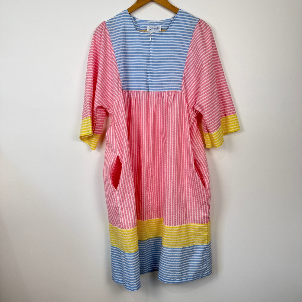 Vintage‎ Leisure Life Seersucker House Dress MuuMuu Womens M Pink Blue Stripe